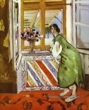 Henri Matisse œuvres - Jeune fille dans une robe verte 1921 fauvisme abstrait Henri Matisse